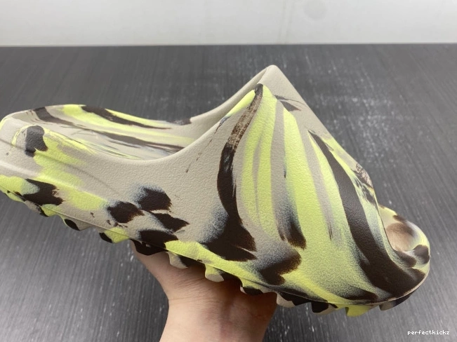 FZ5899 Slide Yeezy Adidas 0812